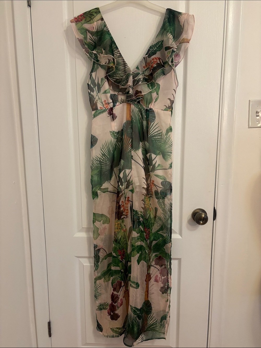 L'ATISTE Green & Cream Tropical V-Neck Maxi Jumpsuit